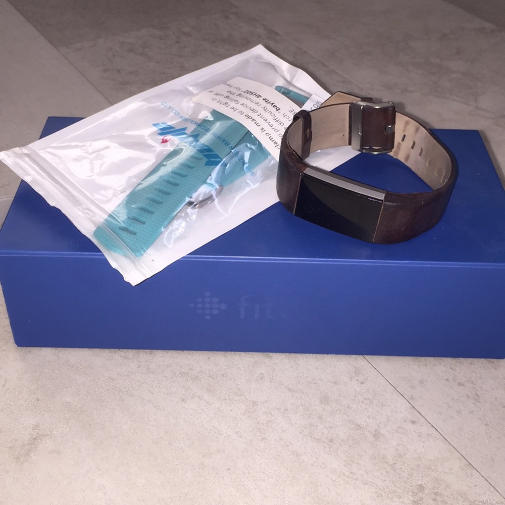 FITBIT CHARGE 2 HR